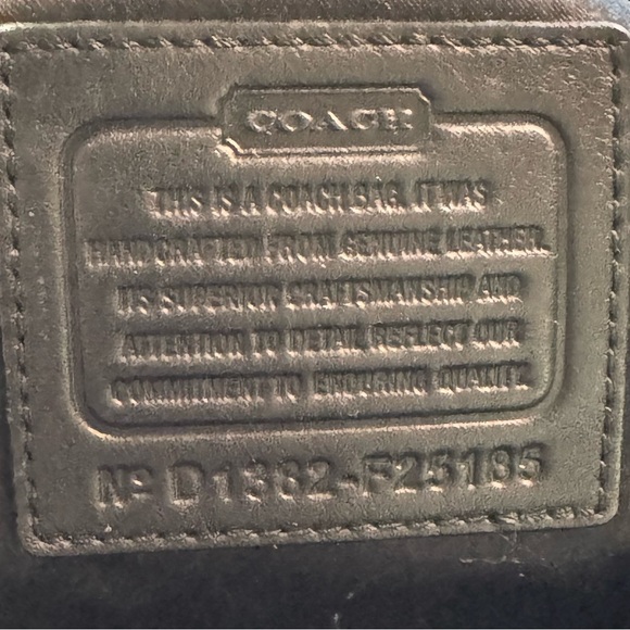 Coach Y2K Black & cream Shoulder Bag,signature C pattern in excellent condition - Picture 6 of 9